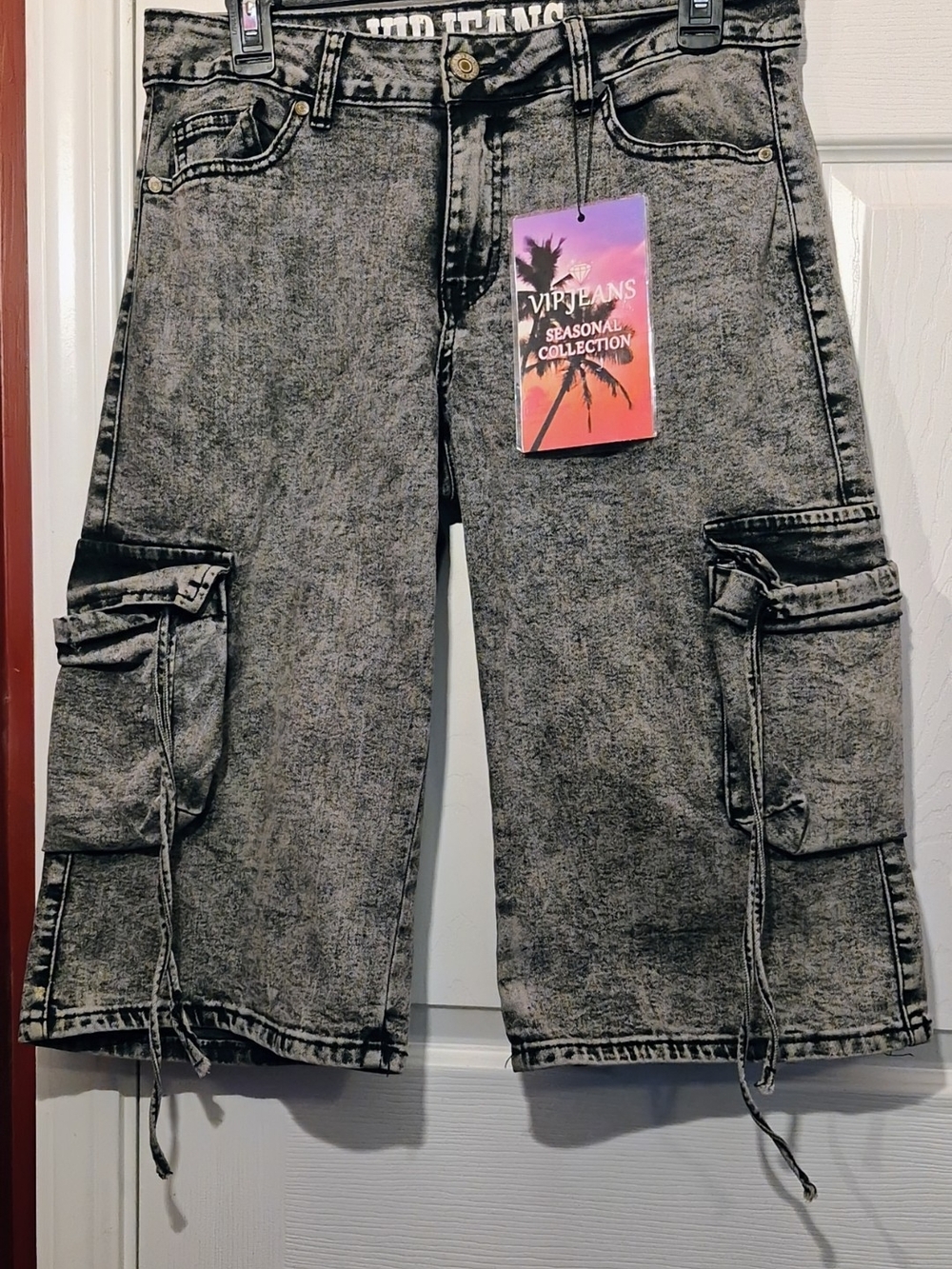 NWT VIP Jeans Acid Wash Gray Denim Cargo Bermuda Shorts - Size 7/28